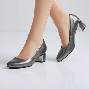 Soft Style Gunmetal Metallic Textured Pumps Sculpted 2” Block Heel NWOT